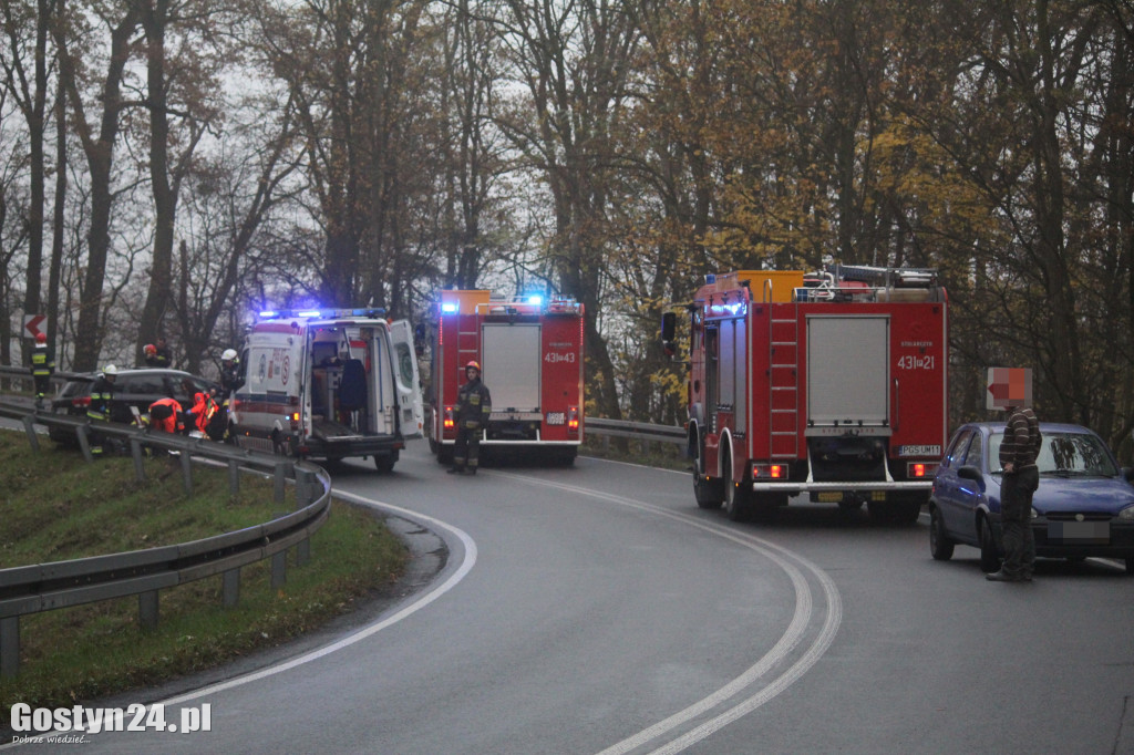 Wypadek autolawety z osobówką za Godurowem