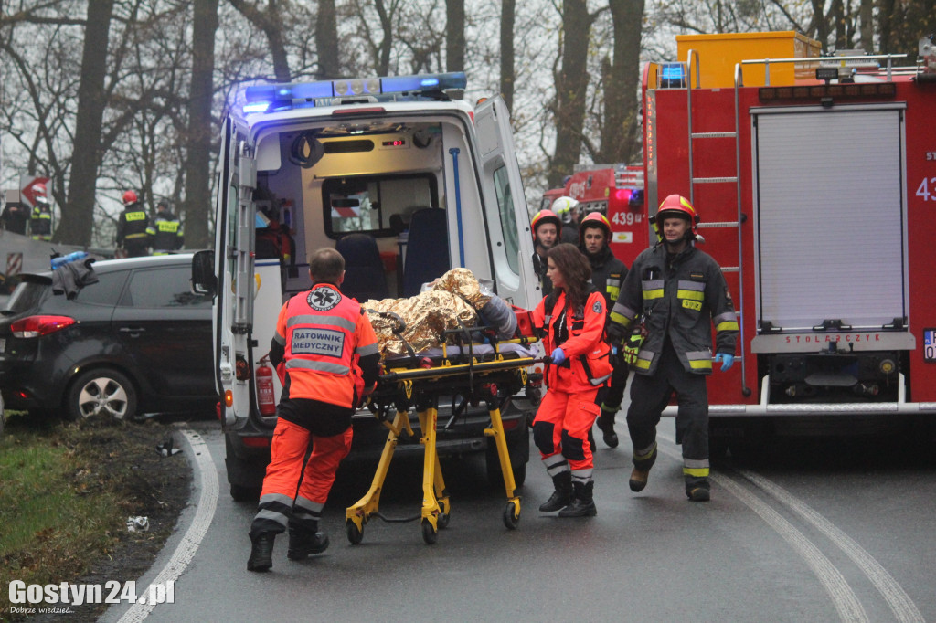 Wypadek autolawety z osobówką za Godurowem