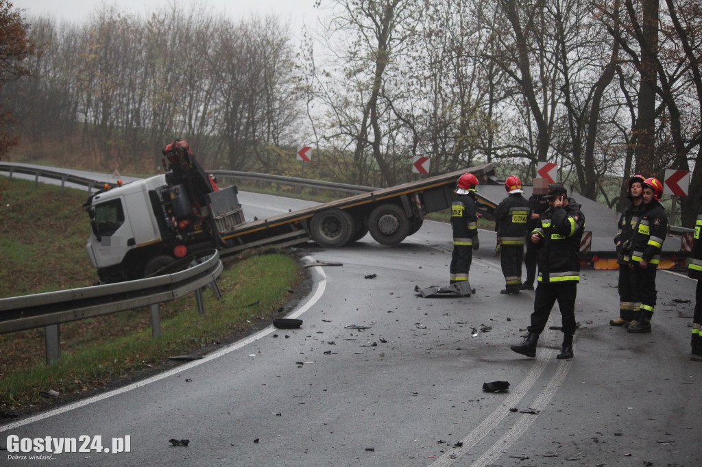 Wypadek autolawety z osobówką za Godurowem