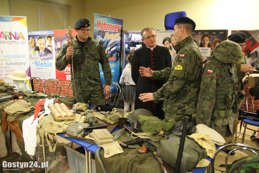 Bal Niepodległości w GOK Hutnik