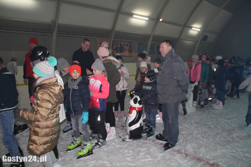 Mikołajki na lodowisku w Gostyniu