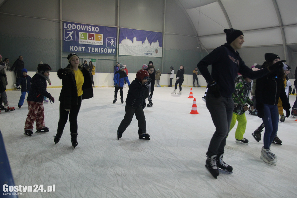 Mikołajki na lodowisku w Gostyniu