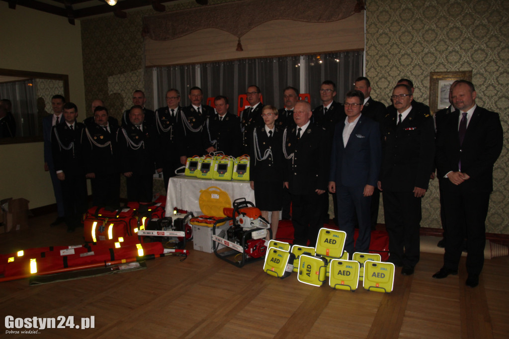 Przekazanie sprzętu dla jednostek OSP