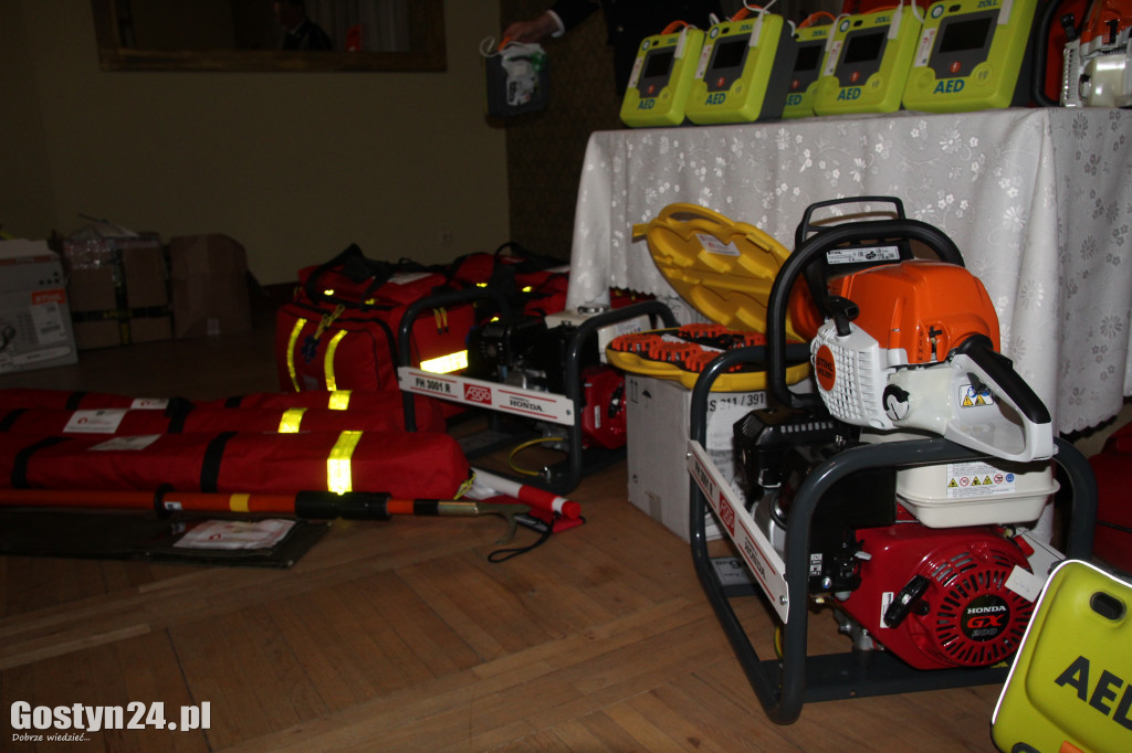 Przekazanie sprzętu dla jednostek OSP