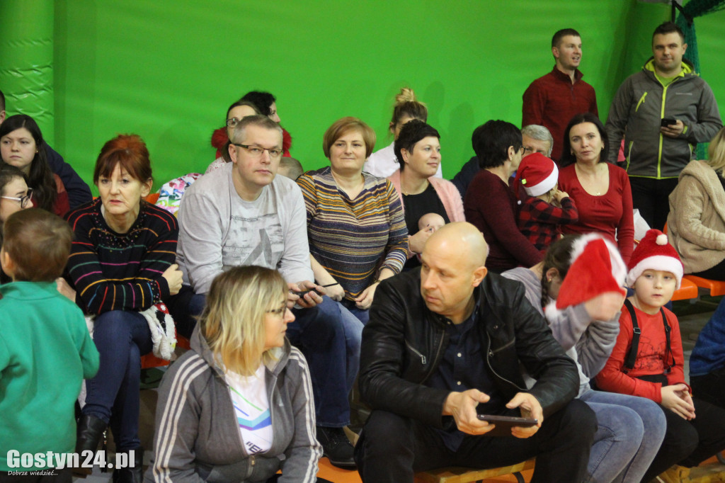 Brzuszki z Mikołajem w Borku Wlkp.