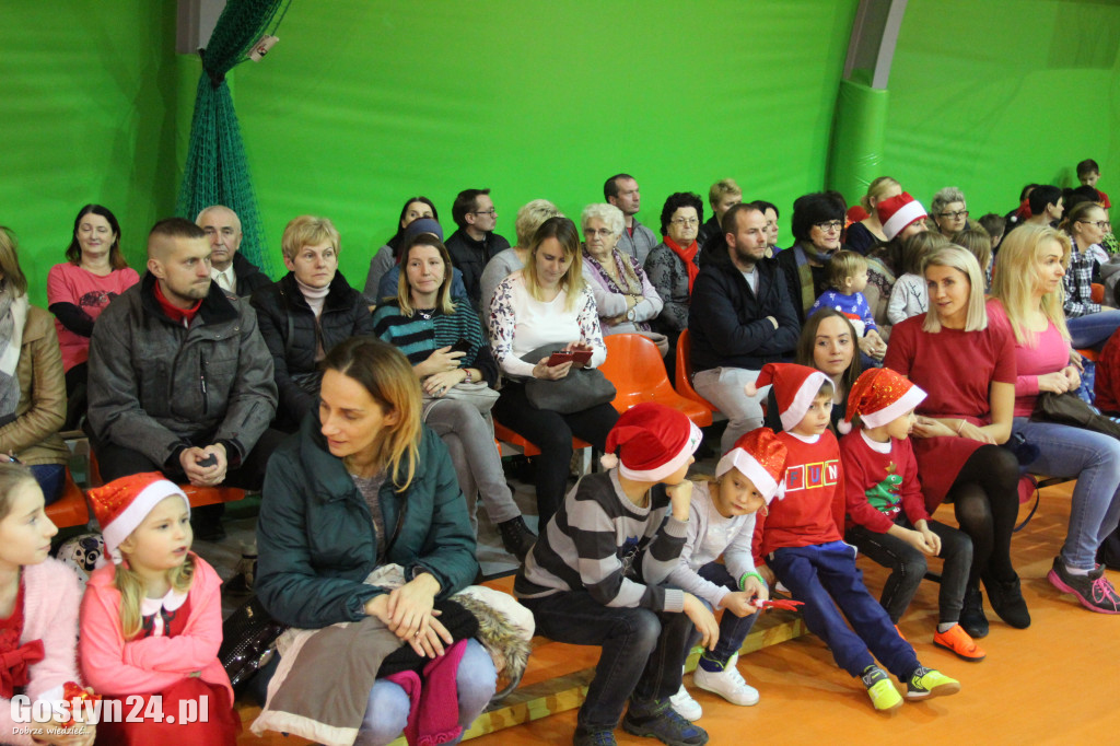 Brzuszki z Mikołajem w Borku Wlkp.