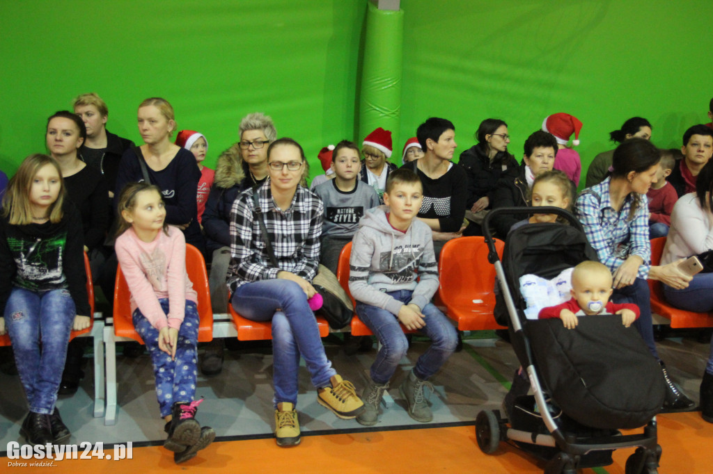 Brzuszki z Mikołajem w Borku Wlkp.