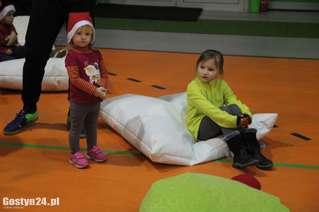 Brzuszki z Mikołajem w Borku Wlkp.