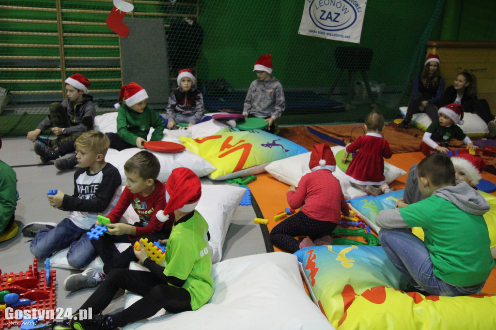 Brzuszki z Mikołajem w Borku Wlkp.