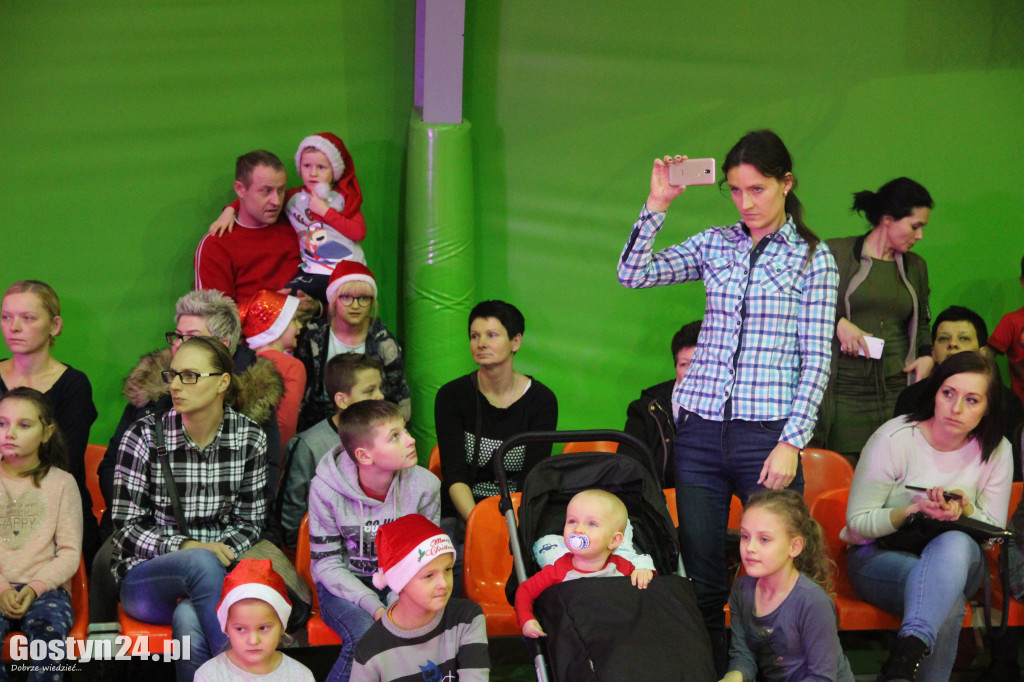 Brzuszki z Mikołajem w Borku Wlkp.