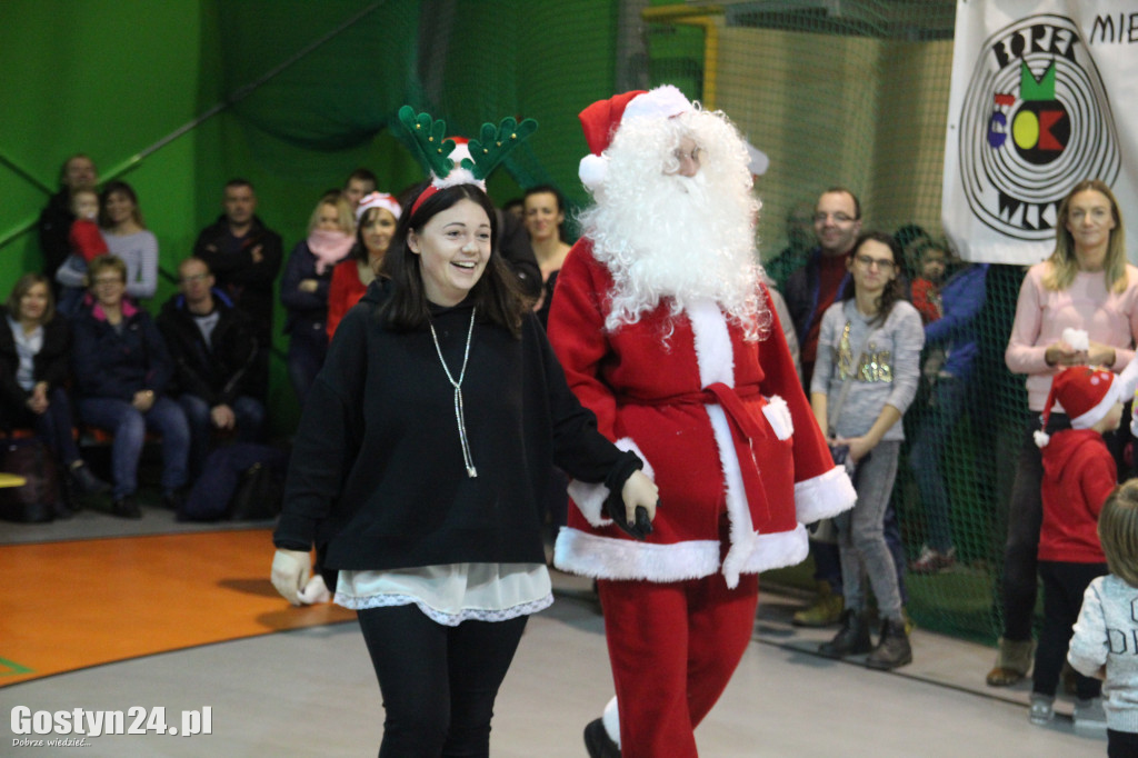 Brzuszki z Mikołajem w Borku Wlkp.