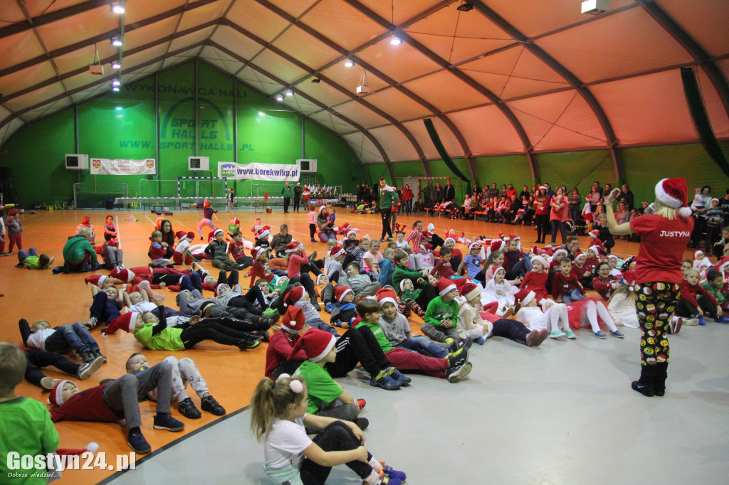 Brzuszki z Mikołajem w Borku Wlkp.