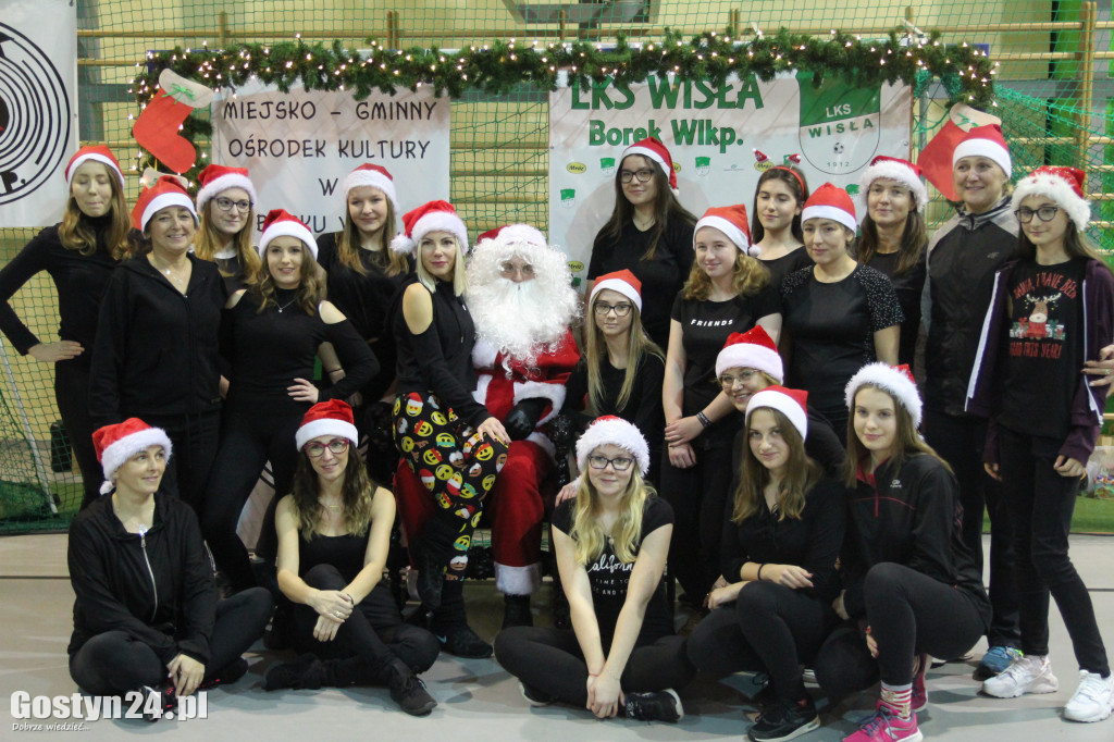 Brzuszki z Mikołajem w Borku Wlkp.