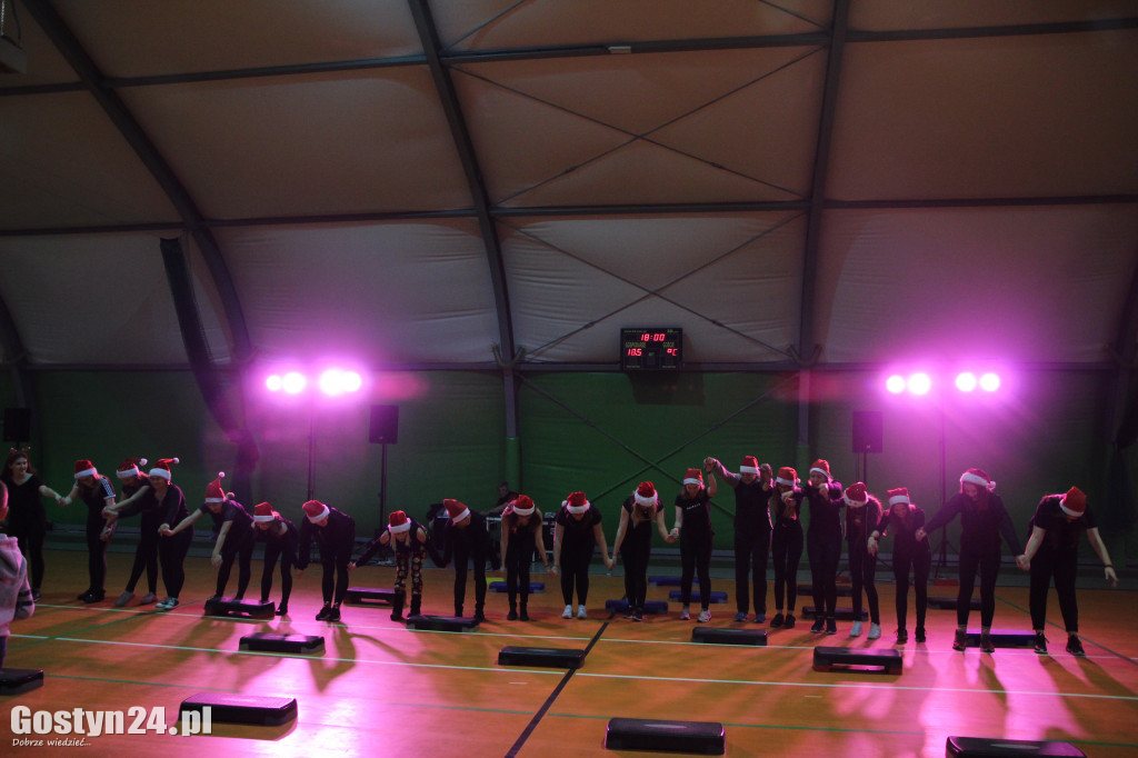 Brzuszki z Mikołajem w Borku Wlkp.