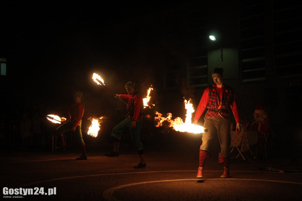 Brzuszki z Mikołajem w Borku Wlkp.