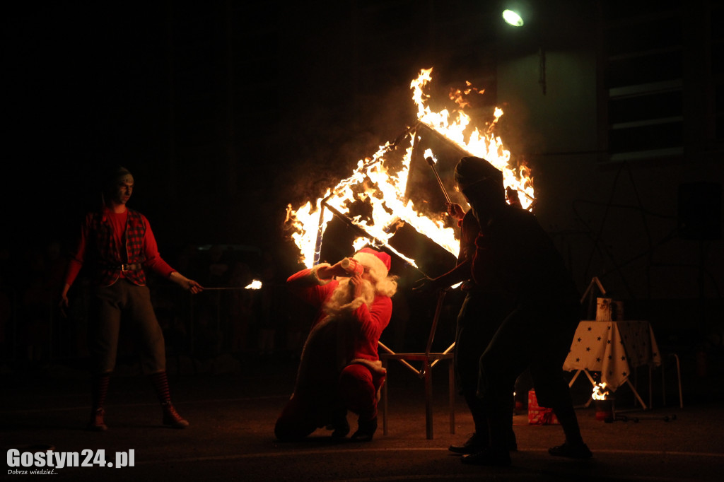 Brzuszki z Mikołajem w Borku Wlkp.