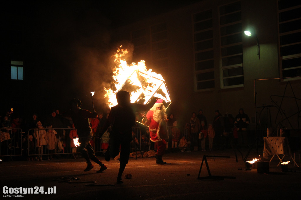 Brzuszki z Mikołajem w Borku Wlkp.