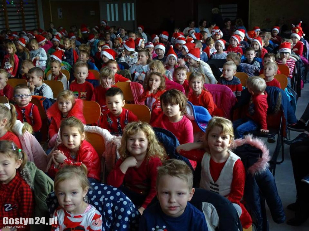 Mikołajki ze spektaklem w Pępowie