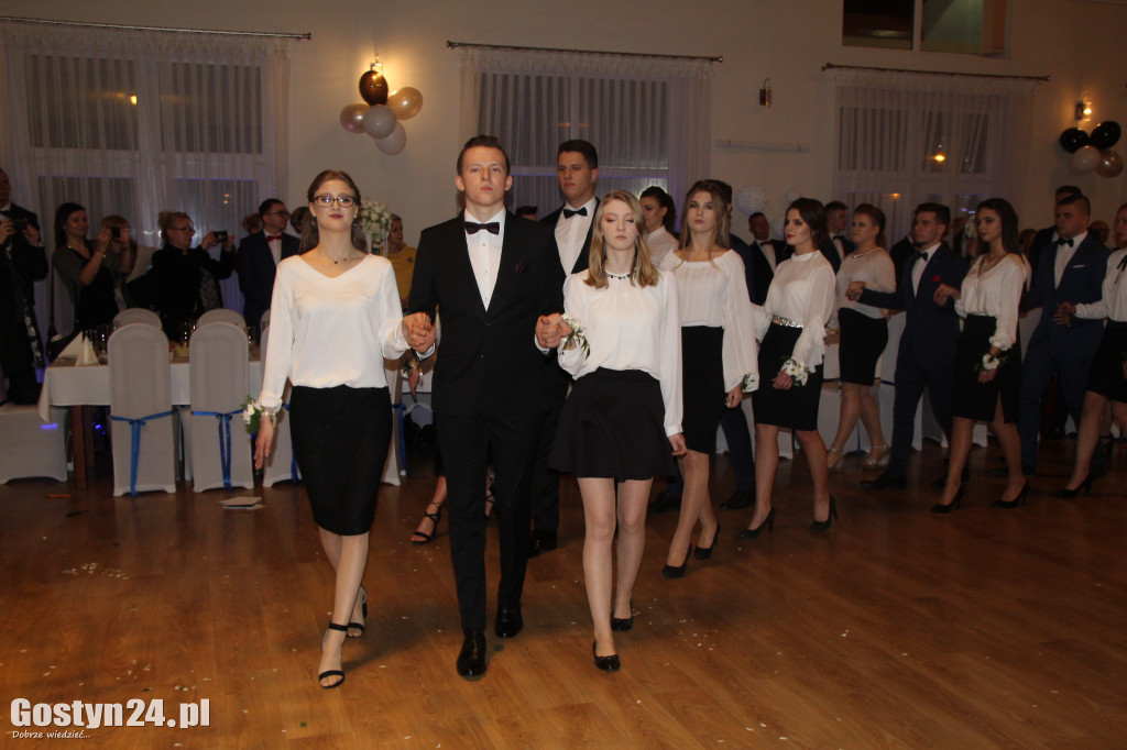Studniówka maturzystów ZSO w Gstyniu