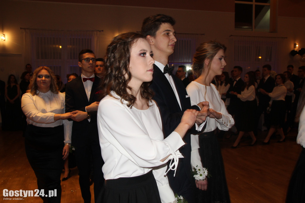 Studniówka maturzystów ZSO w Gstyniu