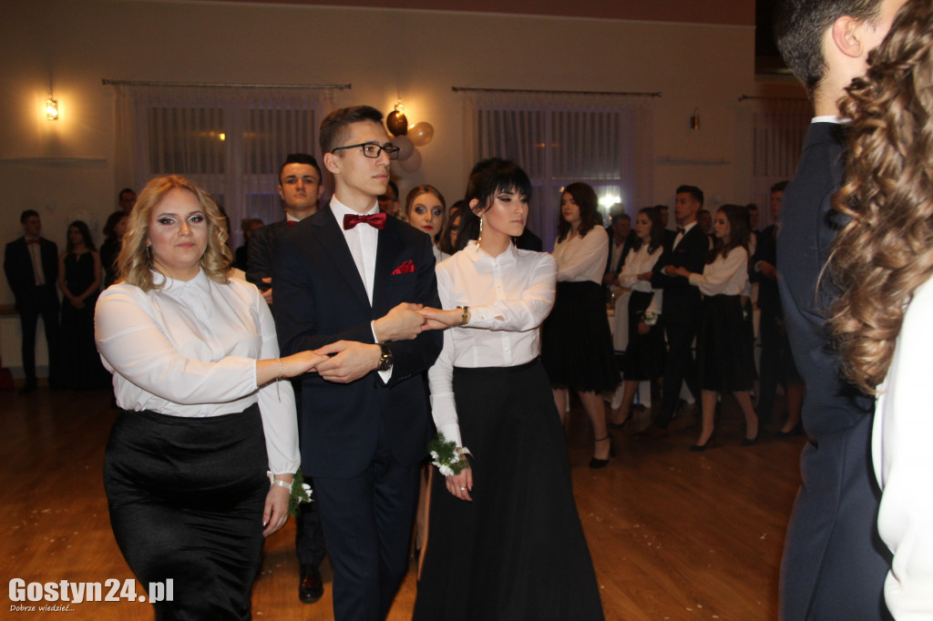 Studniówka maturzystów ZSO w Gstyniu
