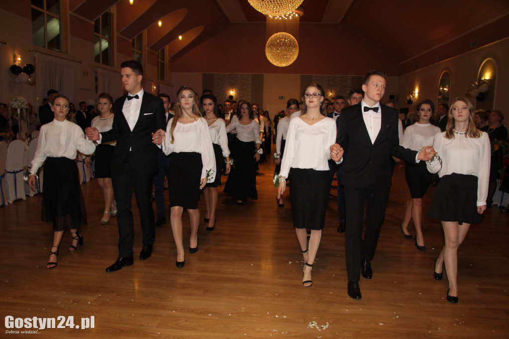 Studniówka maturzystów ZSO w Gstyniu