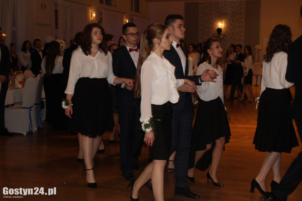 Studniówka maturzystów ZSO w Gstyniu