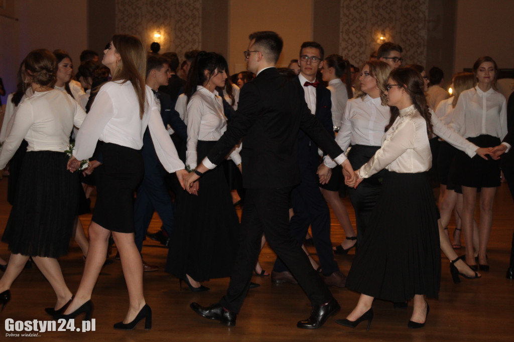 Studniówka maturzystów ZSO w Gstyniu
