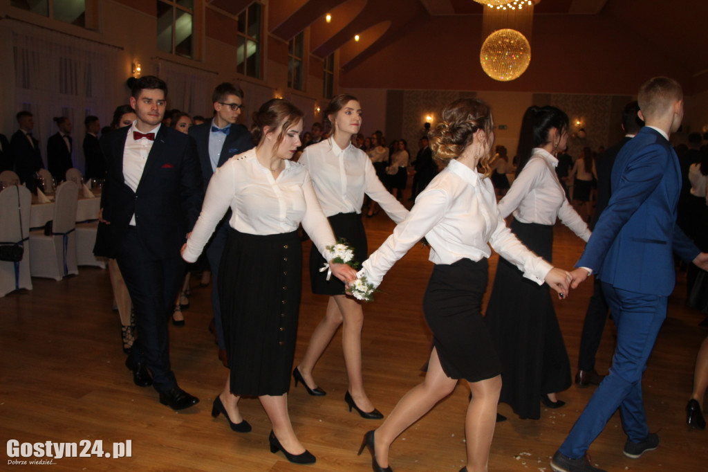 Studniówka maturzystów ZSO w Gstyniu