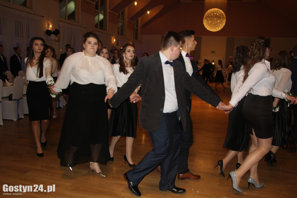Studniówka maturzystów ZSO w Gstyniu