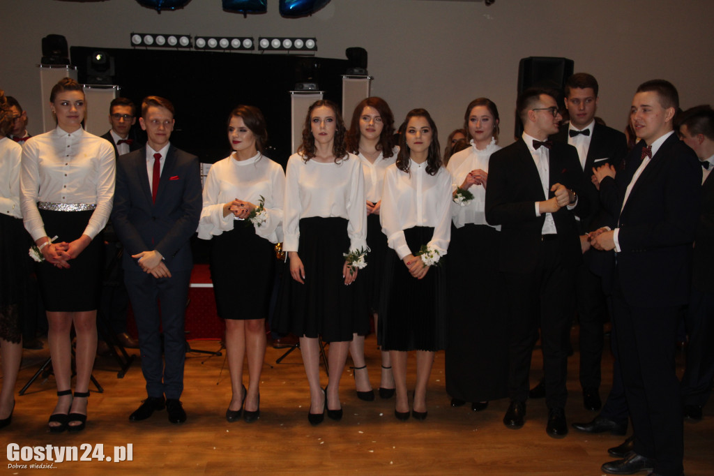 Studniówka maturzystów ZSO w Gstyniu