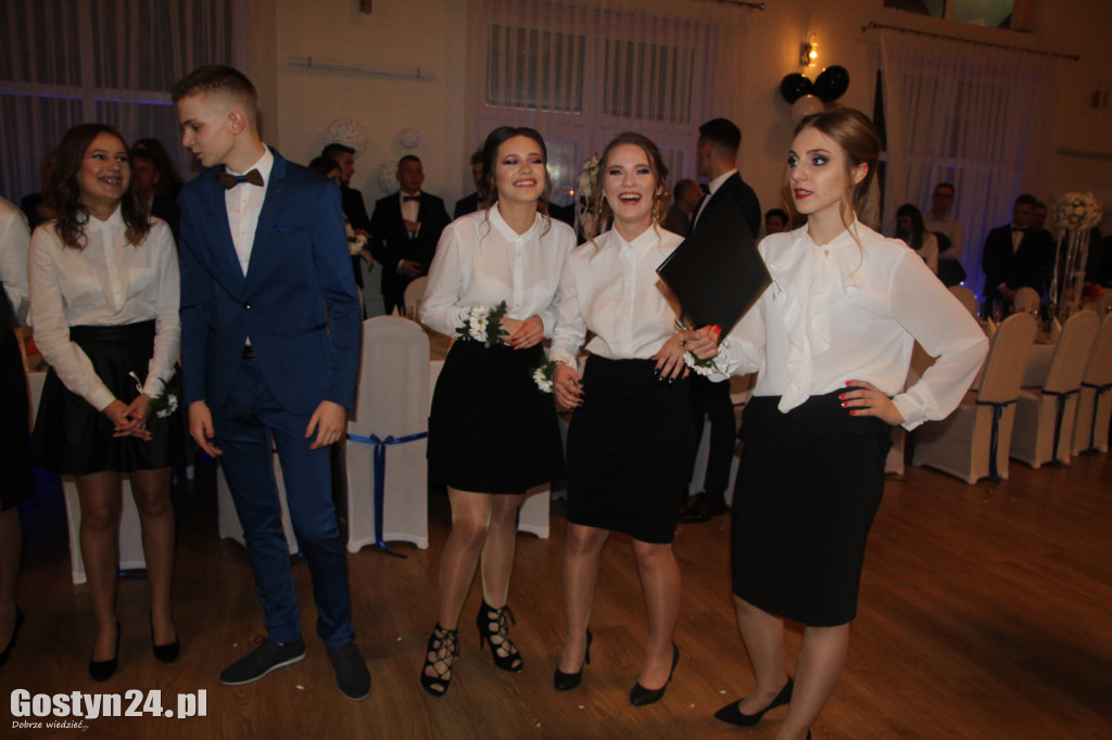 Studniówka maturzystów ZSO w Gstyniu