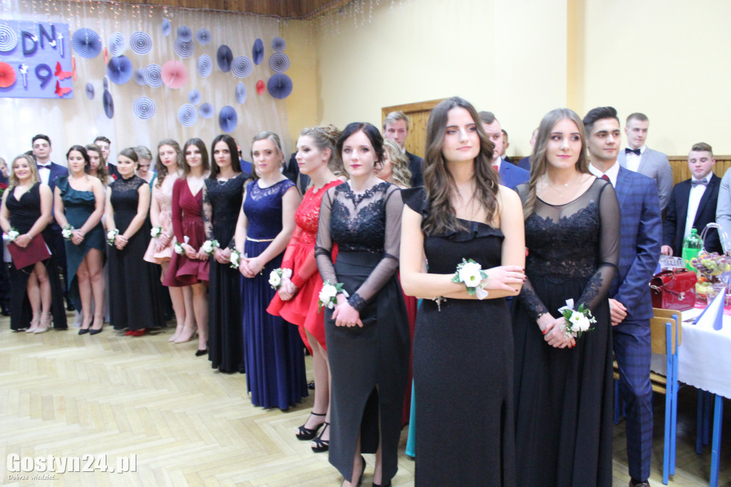 Studniówka w ZSOiZ w Krobi