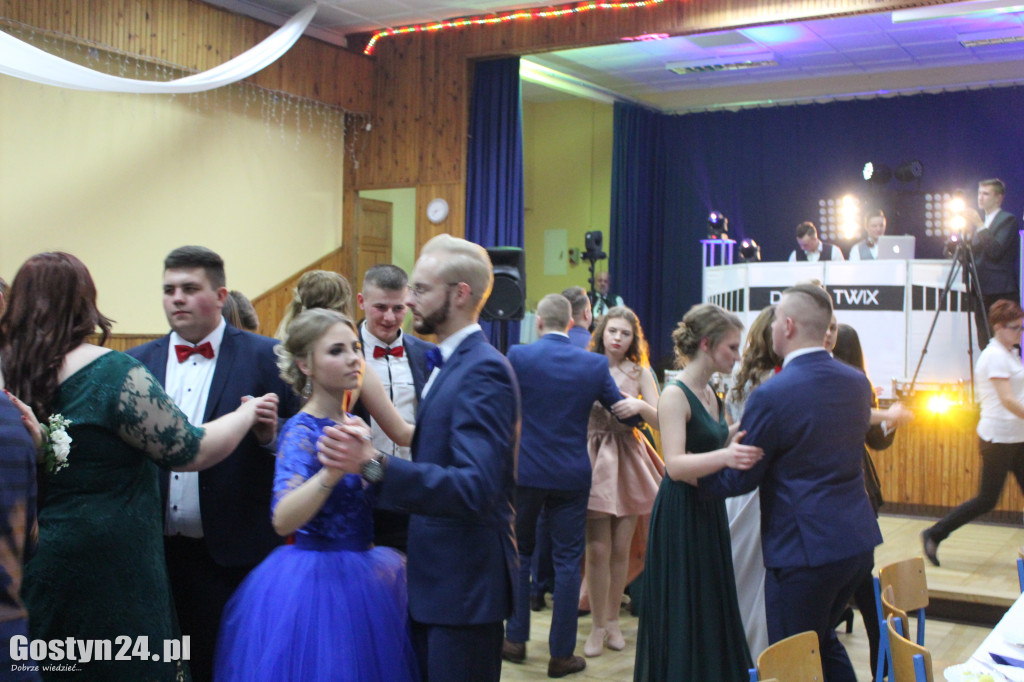 Studniówka w ZSOiZ w Krobi