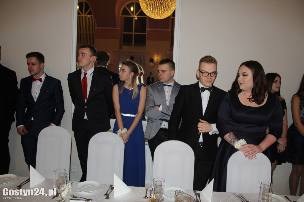 Udana studniówka ZSZ w Gostyniu