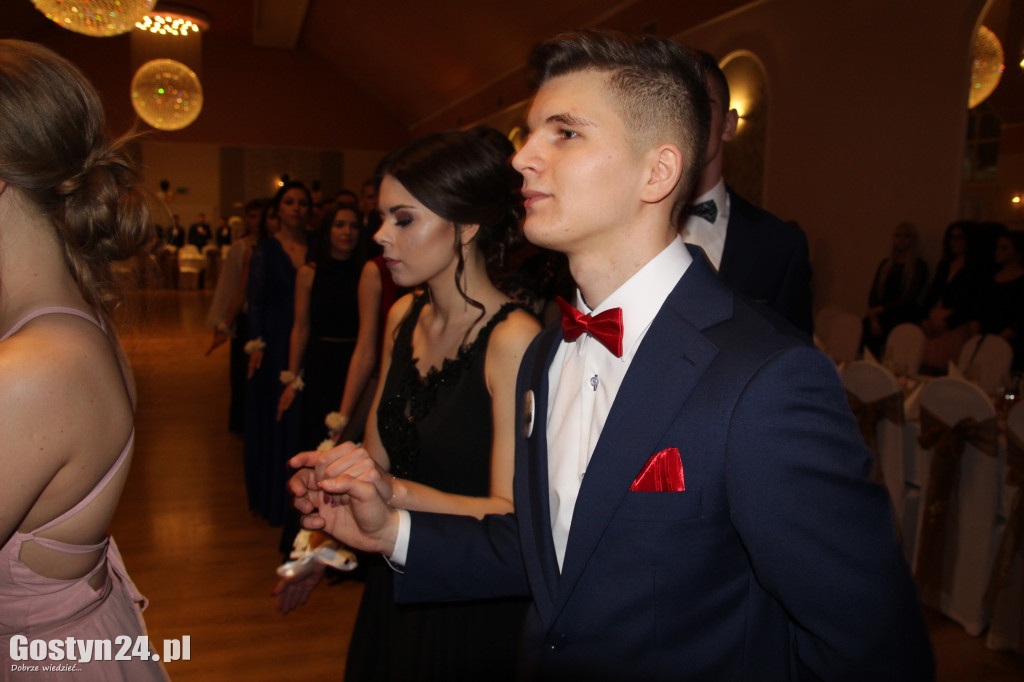 Udana studniówka ZSZ w Gostyniu