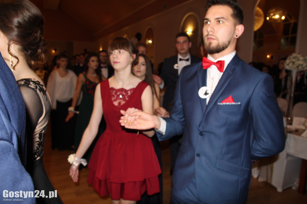 Udana studniówka ZSZ w Gostyniu
