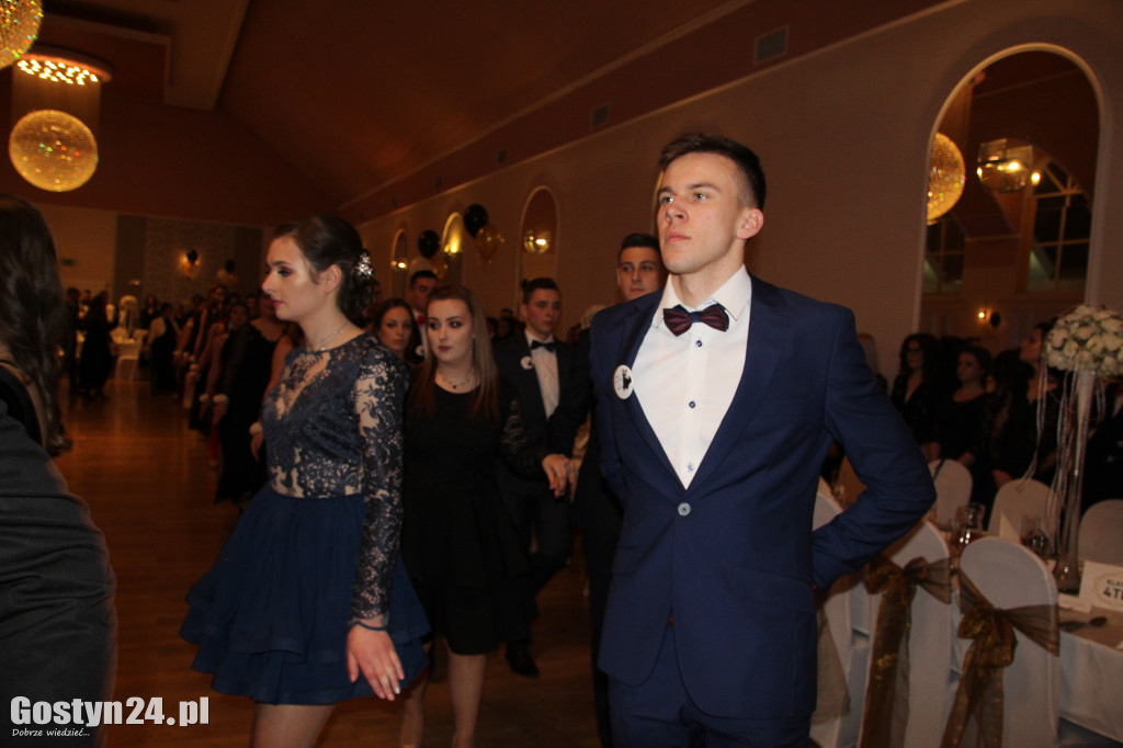 Udana studniówka ZSZ w Gostyniu