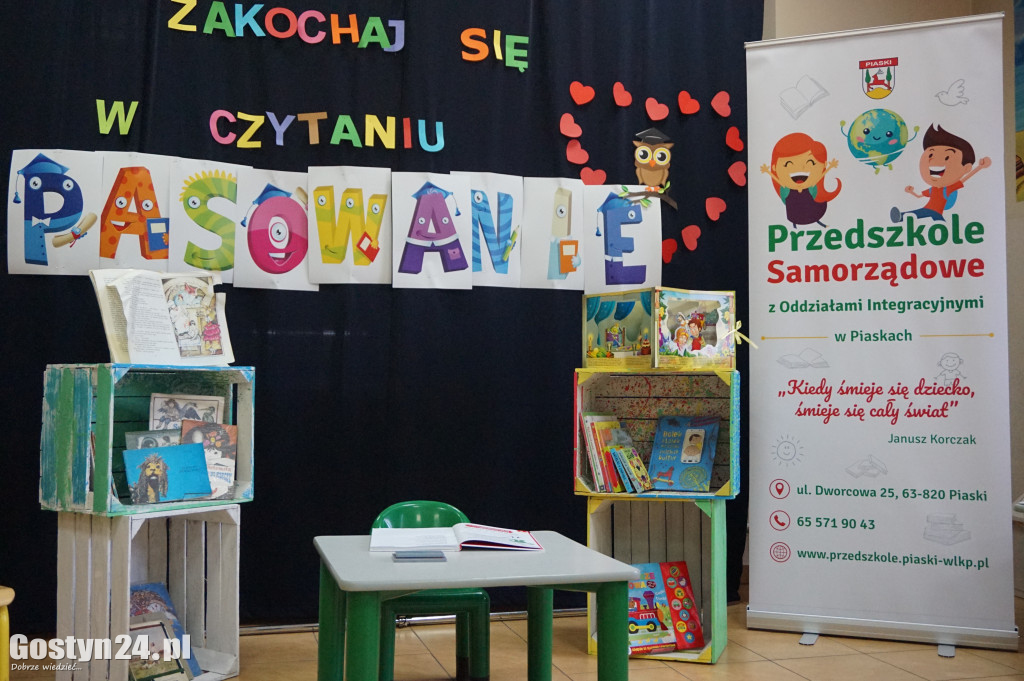 Walentynkowy tydzień czytania w przedszkolu w Piaskach