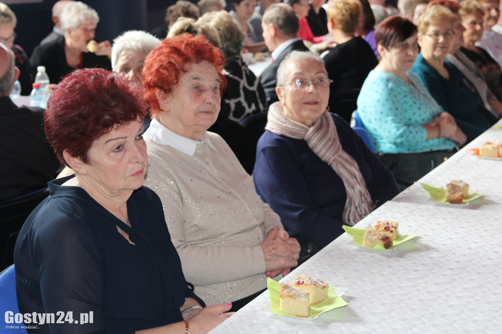 Spotknie PZERiI w GOK Hutnik z okazji Dnia Kobiet