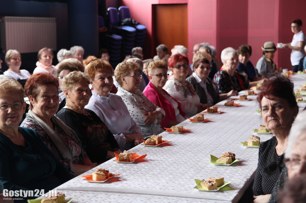 Spotknie PZERiI w GOK Hutnik z okazji Dnia Kobiet