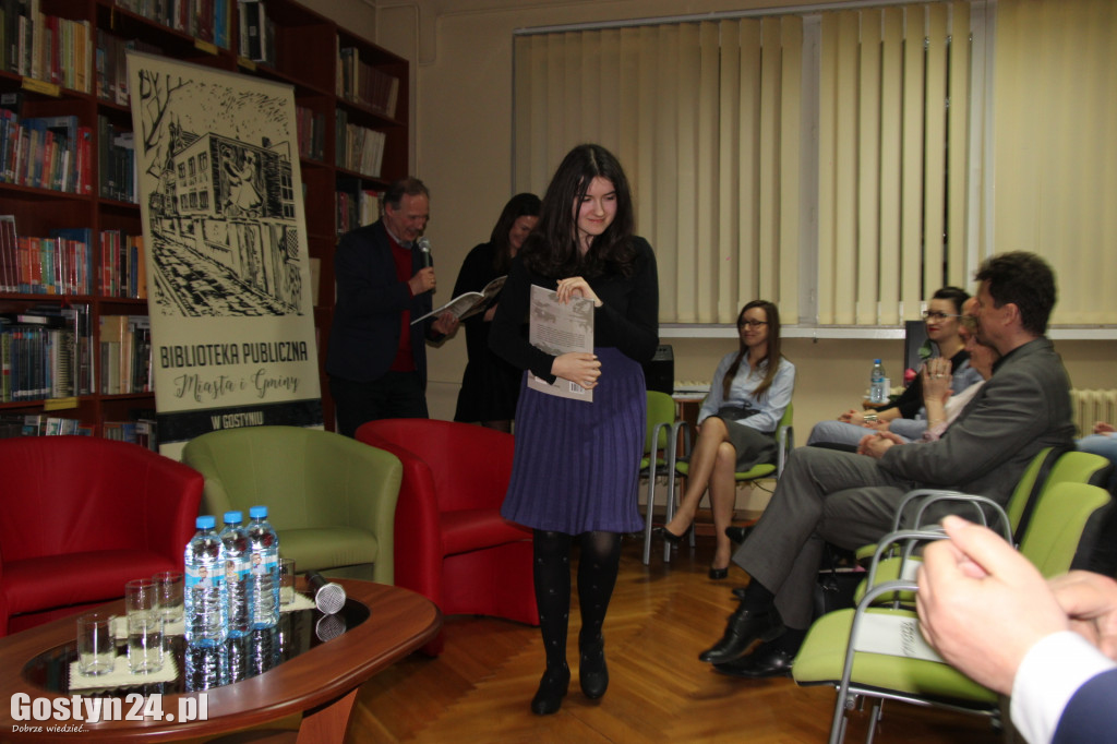 Promocja Gost Town i Siedem Piór w bibliotece