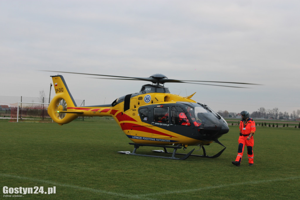 Helikopter LPR lądował na stadionie w Pogorzeli