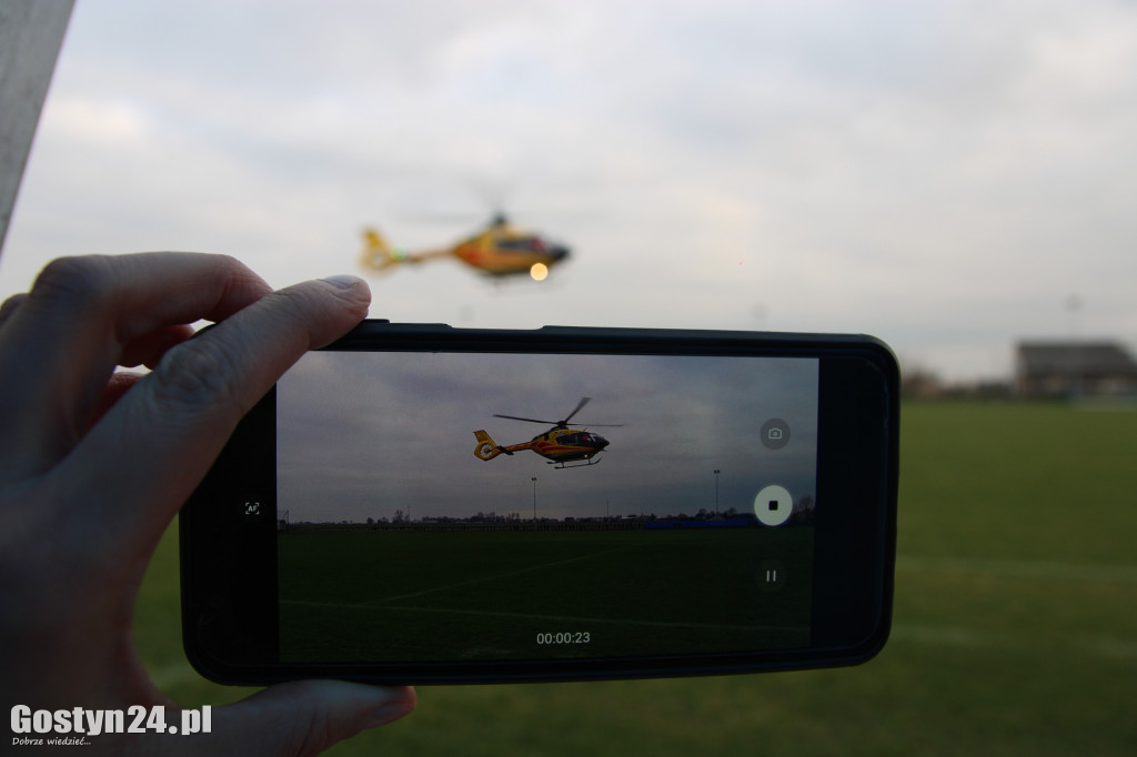 Helikopter LPR lądował na stadionie w Pogorzeli