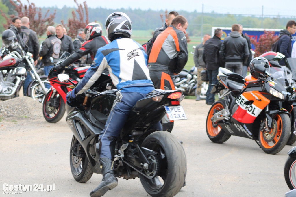 Rozpoczęcie sezonu motocyklowego w Dzięczynie