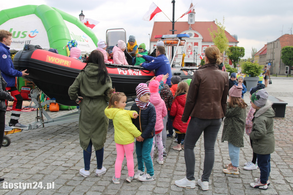 Spotkanie z profilaktyką na gostyńskim rynku
