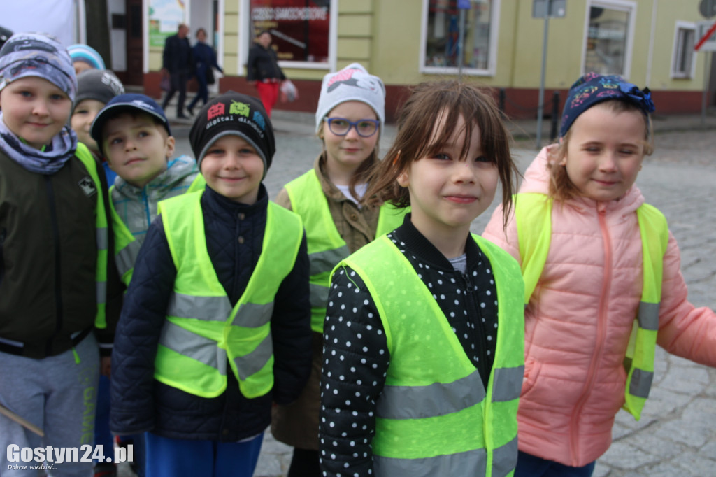 Spotkanie z profilaktyką na gostyńskim rynku