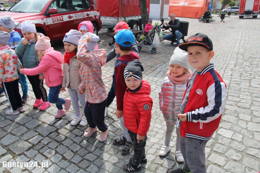 Spotkanie z profilaktyką na gostyńskim rynku
