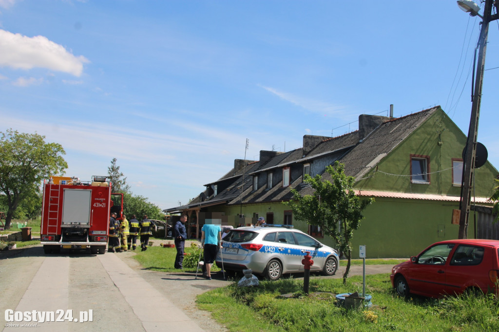 Pożar samochodu w Przyborowie, gmina Krobia