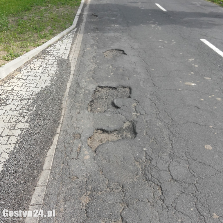 Dziury w drogach na Alert24